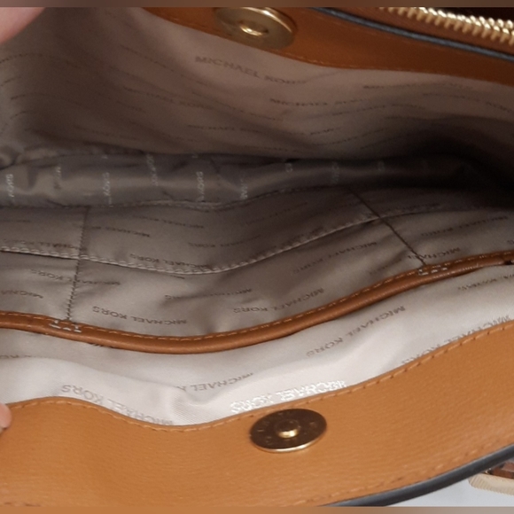 Brown Michael Kors bag - Picture 14 of 14